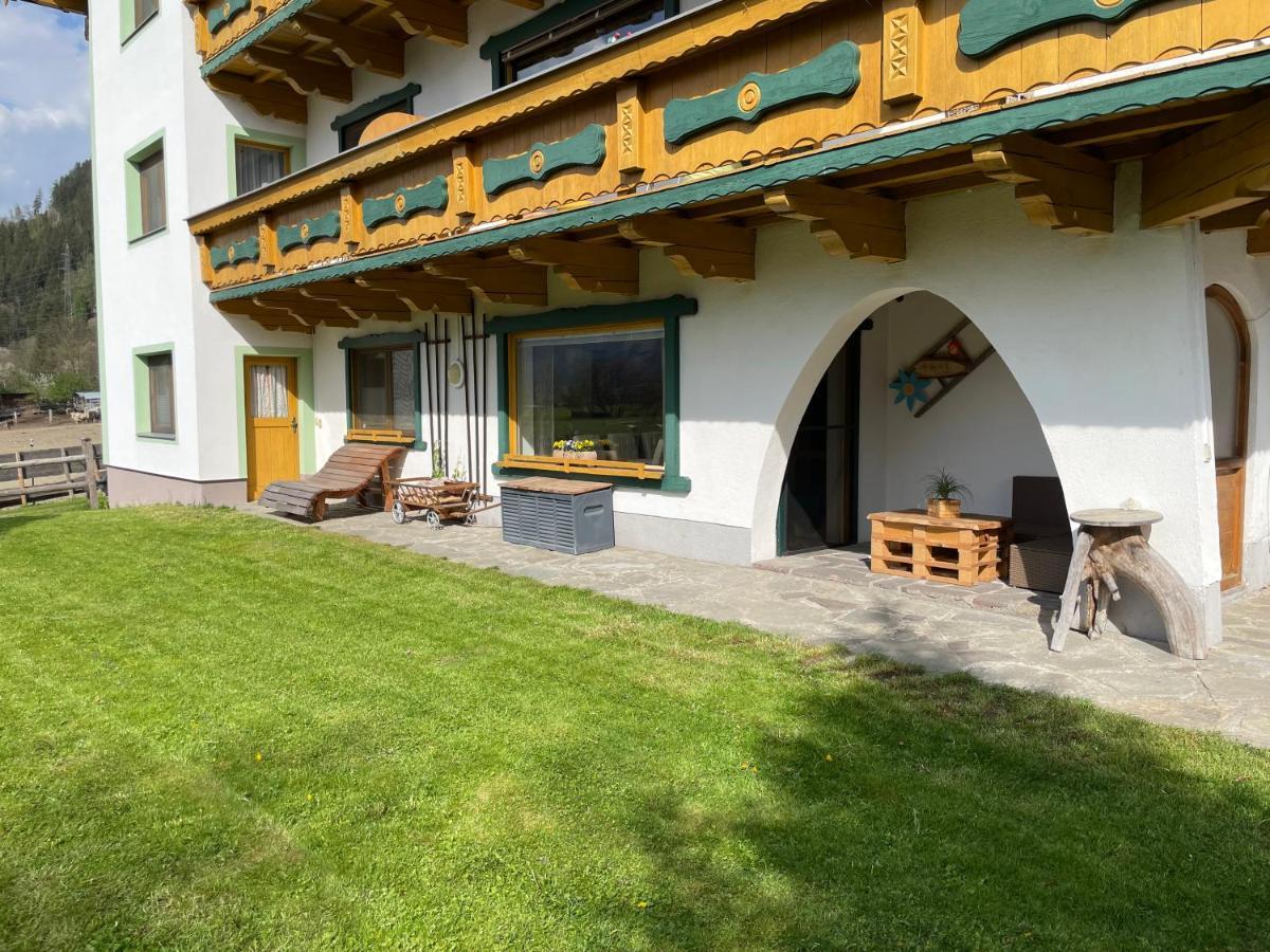 Ferienwohnung Maxi Maishofen Esterno foto